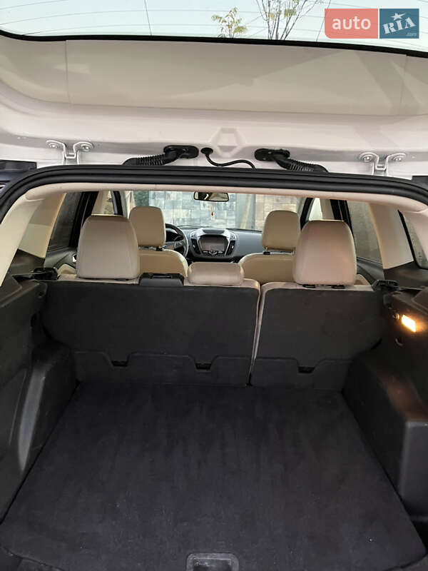 Внедорожник / Кроссовер Ford Escape 2018 в Килии фото 34 Внедорожник / Кроссовер Ford Escape 2018 в Килии