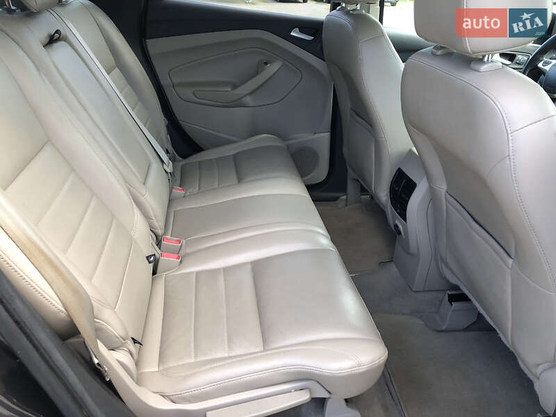 Внедорожник / Кроссовер Ford Escape 2013 в Черновцах