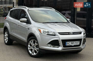 Позашляховик / Кросовер Ford Escape 2013 в 
