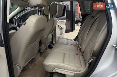 Позашляховик / Кросовер Ford Escape 2013 в 