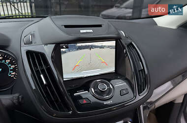 Позашляховик / Кросовер Ford Escape 2013 в 