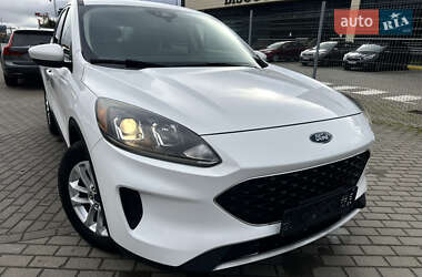 Внедорожник / Кроссовер Ford Escape 2019 в 