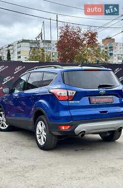 Позашляховик / Кросовер Ford Escape 2017 в 