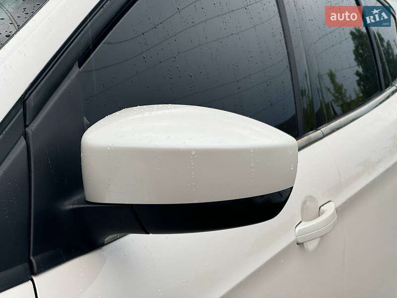 Внедорожник / Кроссовер Ford Escape 2013 в Ахтырке
