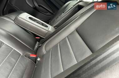 Позашляховик / Кросовер Ford Escape 2013 в 