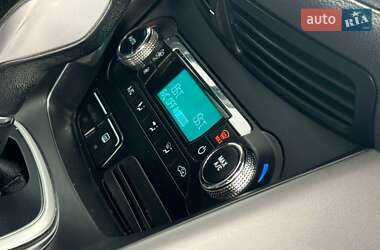Позашляховик / Кросовер Ford Escape 2013 в 