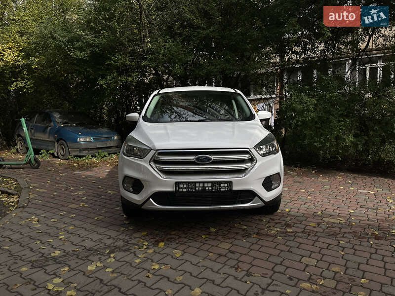 Внедорожник / Кроссовер Ford Escape 2016 в Черновцах фото 3 Внедорожник / Кроссовер Ford Escape 2016 в Черновцах