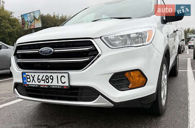 Позашляховик / Кросовер Ford Escape 2019 в  фото 4 Позашляховик / Кросовер Ford Escape 2019 в