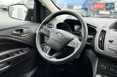 Позашляховик / Кросовер Ford Escape 2019 в  фото 66 Позашляховик / Кросовер Ford Escape 2019 в