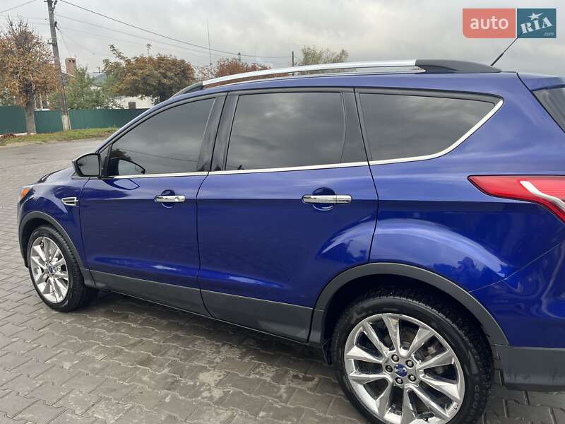 Внедорожник / Кроссовер Ford Escape 2015 в Софиевке