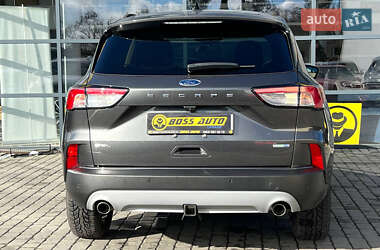 Позашляховик / Кросовер Ford Escape 2019 в 