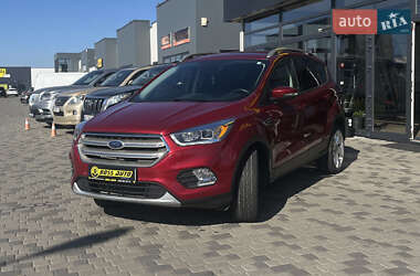Внедорожник / Кроссовер Ford Escape 2019 в 