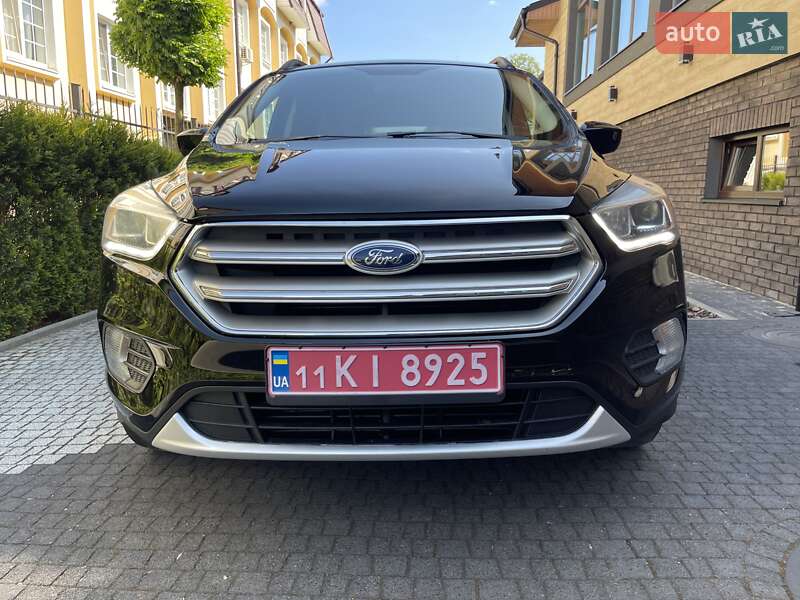 Внедорожник / Кроссовер Ford Escape 2018 в Стрые