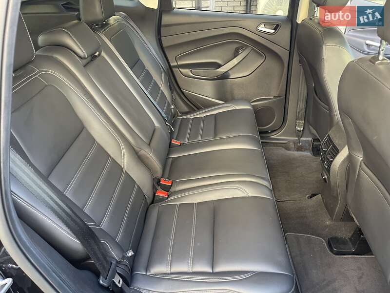 Внедорожник / Кроссовер Ford Escape 2018 в Стрые