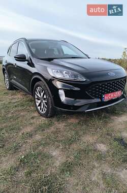Внедорожник / Кроссовер Ford Escape 2020 в 