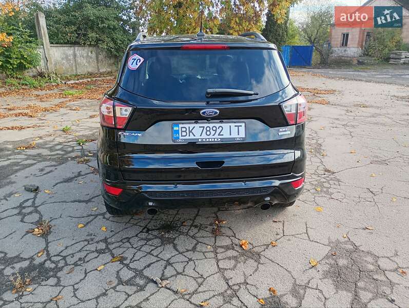 Внедорожник / Кроссовер Ford Escape 2018 в Ровно