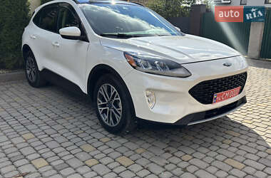Внедорожник / Кроссовер Ford Escape 2020 в 