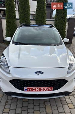 Внедорожник / Кроссовер Ford Escape 2020 в 