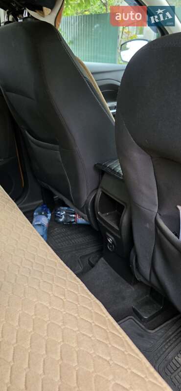 Внедорожник / Кроссовер Ford Escape 2016 в Диканьке