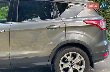 Внедорожник / Кроссовер Ford Escape 2013 в 