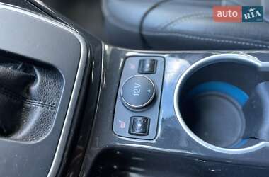 Внедорожник / Кроссовер Ford Escape 2013 в 