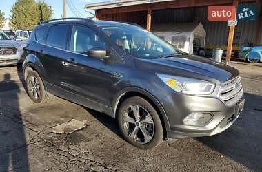 Внедорожник / Кроссовер Ford Escape 2017 в 