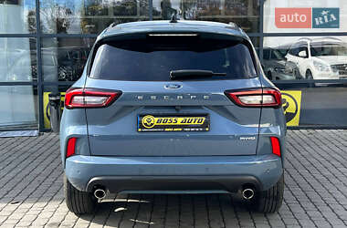 Позашляховик / Кросовер Ford Escape 2023 в 