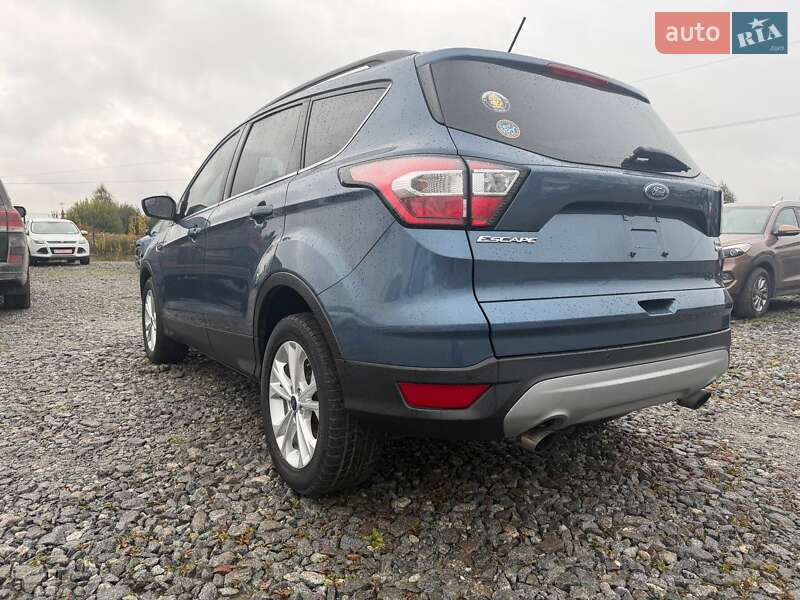 Позашляховик / Кросовер Ford Escape 2018 в Львові