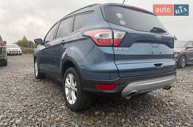 Позашляховик / Кросовер Ford Escape 2018 в 