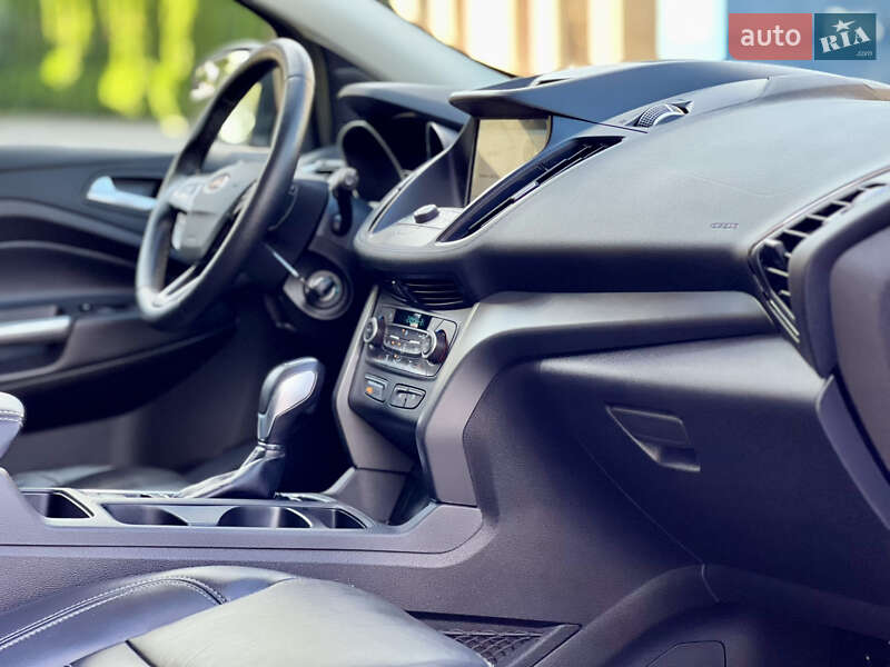 Позашляховик / Кросовер Ford Escape 2018 в Миколаєві