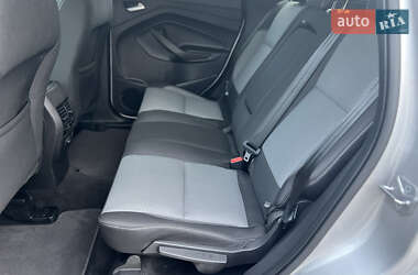 Внедорожник / Кроссовер Ford Escape 2018 в 