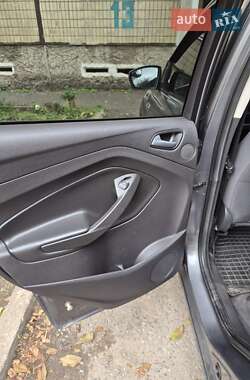 Позашляховик / Кросовер Ford Escape 2014 в  фото 8 Позашляховик / Кросовер Ford Escape 2014 в