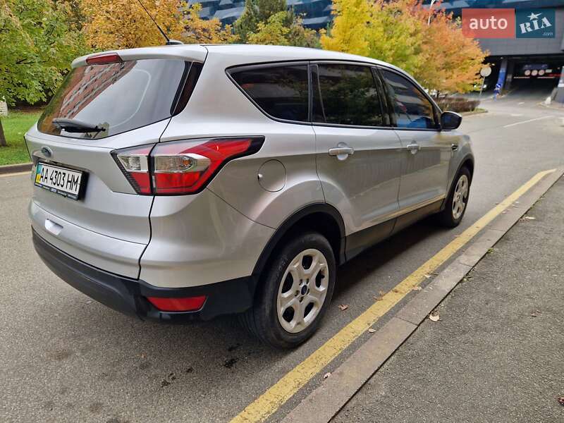 Позашляховик / Кросовер Ford Escape 2017 в Києві фото 10 Позашляховик / Кросовер Ford Escape 2017 в Києві
