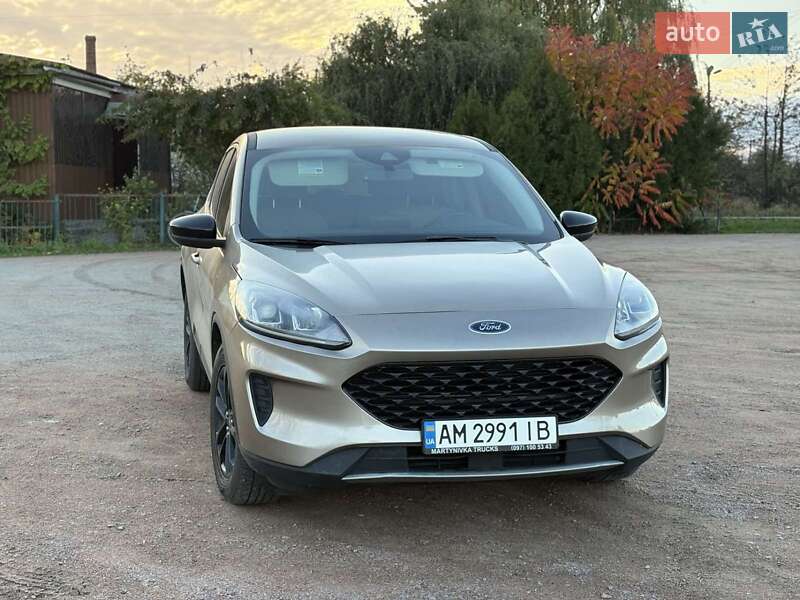 Позашляховик / Кросовер Ford Escape 2020 в Пулинах