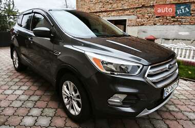 Внедорожник / Кроссовер Ford Escape 2017 в 