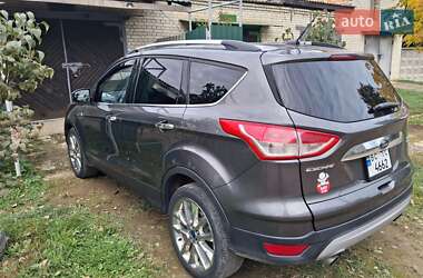 Внедорожник / Кроссовер Ford Escape 2015 в 