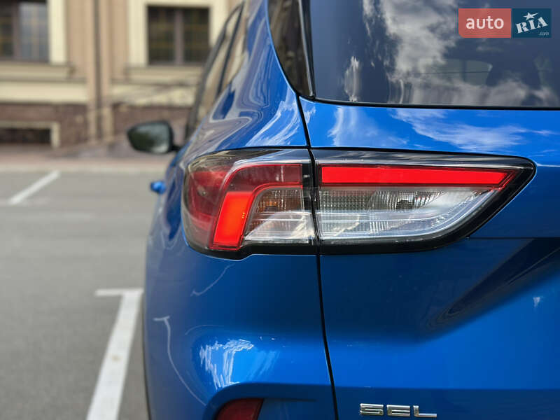 Позашляховик / Кросовер Ford Escape 2020 в Києві