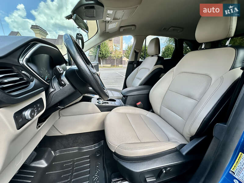 Позашляховик / Кросовер Ford Escape 2020 в Києві