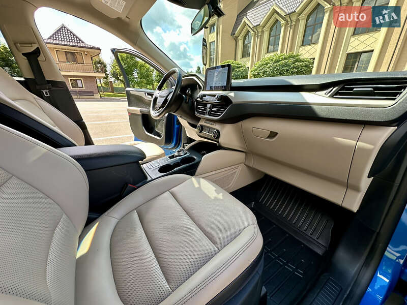 Позашляховик / Кросовер Ford Escape 2020 в Києві
