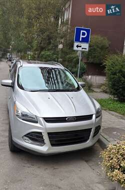 Позашляховик / Кросовер Ford Escape 2015 в Львові