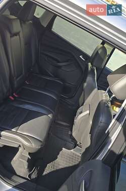 Внедорожник / Кроссовер Ford Escape 2015 в 