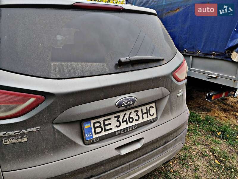 Внедорожник / Кроссовер Ford Escape 2014 в Катеринополе
