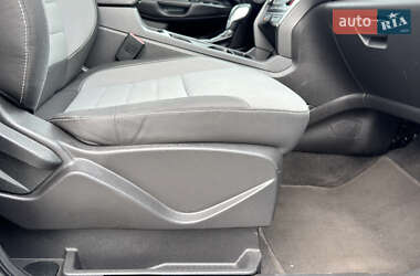 Позашляховик / Кросовер Ford Escape 2017 в  фото 30 Позашляховик / Кросовер Ford Escape 2017 в