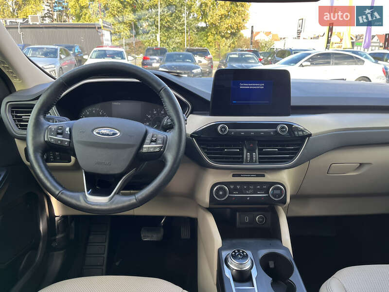 Позашляховик / Кросовер Ford Escape 2019 в Львові