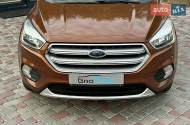 Позашляховик / Кросовер Ford Escape 2017 в  фото 9 Позашляховик / Кросовер Ford Escape 2017 в