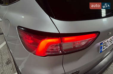 Внедорожник / Кроссовер Ford Escape 2019 в 