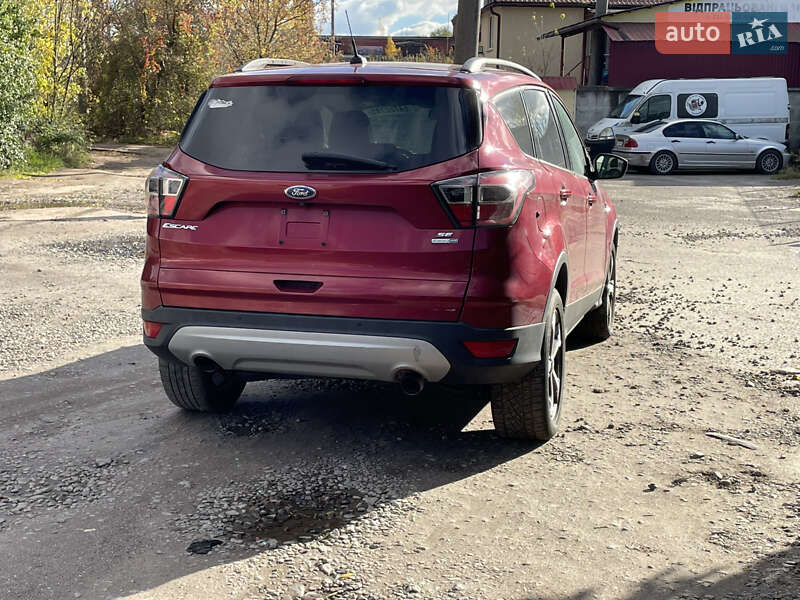 Позашляховик / Кросовер Ford Escape 2016 в Львові