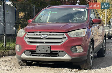 Позашляховик / Кросовер Ford Escape 2016 в  фото 2 Позашляховик / Кросовер Ford Escape 2016 в