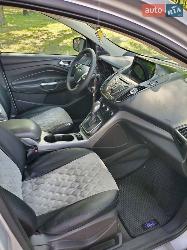 Внедорожник / Кроссовер Ford Escape 2013 в Днепре