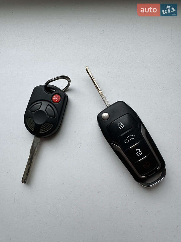 Внедорожник / Кроссовер Ford Escape 2014 в Днепре